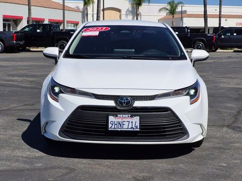 Used 2023 Toyota Corolla LE w/ LE Convenience Package image 2