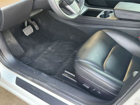 Used 2022 Tesla Model 3 RWD image 18