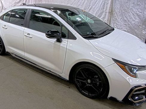 Used 2022 Toyota Corolla XSE FWD image 8