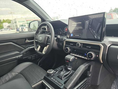 Used 2024 Toyota Tacoma TRD Off-Road w/ TRD Off Road Premium Package AWD/4WD image 11