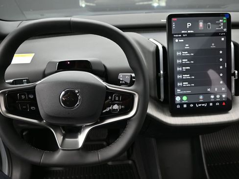 New 2026 Volvo EX30 Cross Country Ultra w/ Protection Package Premier AWD/4WD image 12