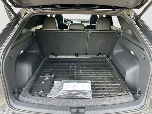 Certified 2025 Volkswagen Atlas Cross Sport SEL Premium R-Line image 24