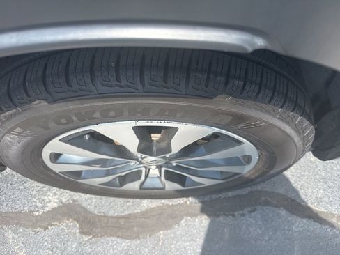 Used 2024 Subaru Outback Limited AWD/4WD image 7