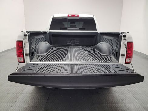 Used 2017 RAM 1500 Classic SLT RWD image 29