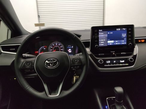 Used 2021 Toyota Corolla SE FWD image 22