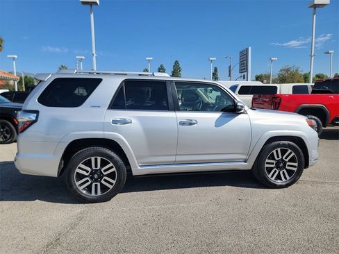 Used 2022 Toyota 4Runner Limited image 4
