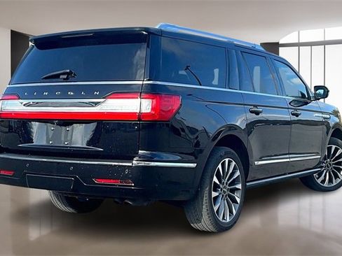Used 2021 Lincoln Navigator L Reserve image 6