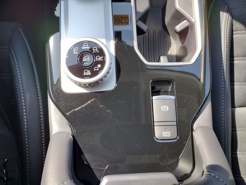 New 2026 Mitsubishi Outlander SE image 26