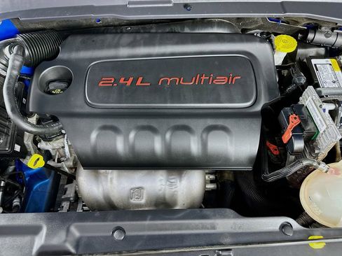 Used 2022 Jeep Compass Limited image 37