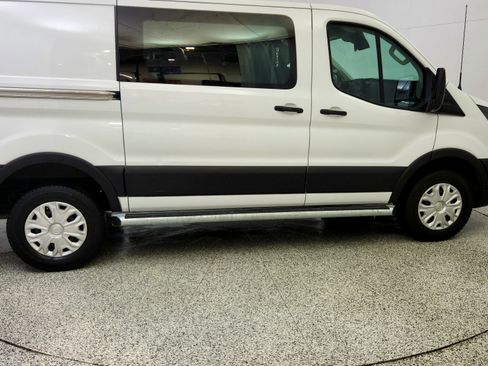 Used 2024 Ford Transit 250 Low Roof w/ Exterior Upgrade Package RWD image 8