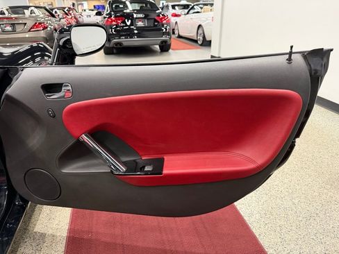 Used 2008 Saturn Sky Red Line RWD image 39