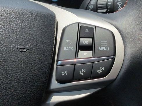 New 2026 Ford Explorer Active RWD image 28
