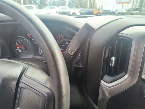 Used 2022 Chevrolet Silverado 1500 Custom image 19