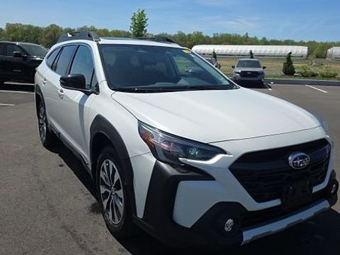 Used 2024 Subaru Outback Limited image 3
