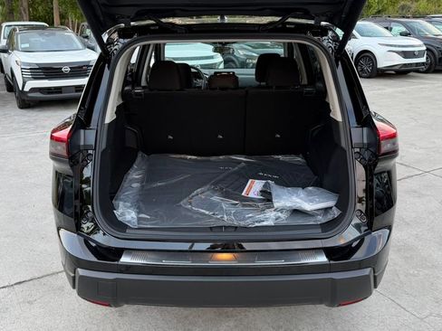 New 2026 Nissan Rogue SV FWD image 30