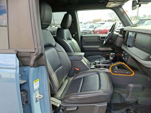 Used 2023 Ford Bronco Badlands image 31