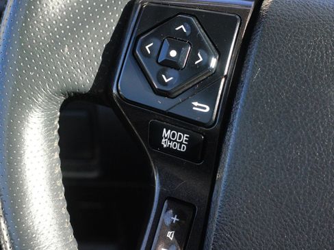 Used 2019 Toyota 4Runner 4WD image 16