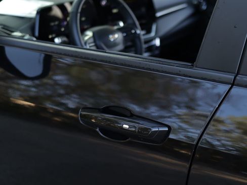 Used 2025 Chevrolet Equinox LT image 34