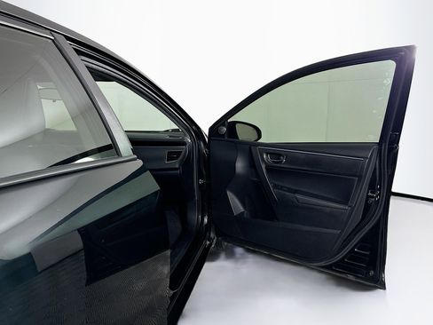 Used 2016 Toyota Corolla S image 29