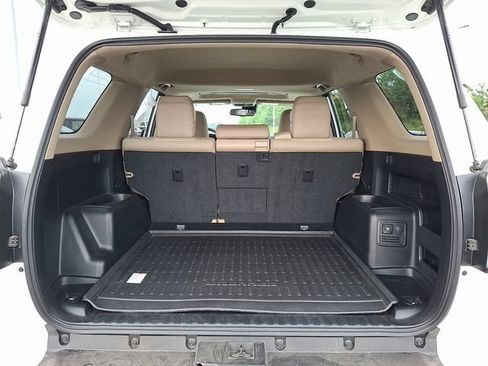 Used 2021 Toyota 4Runner SR5 Premium w/ Moonroof Package AWD/4WD image 26