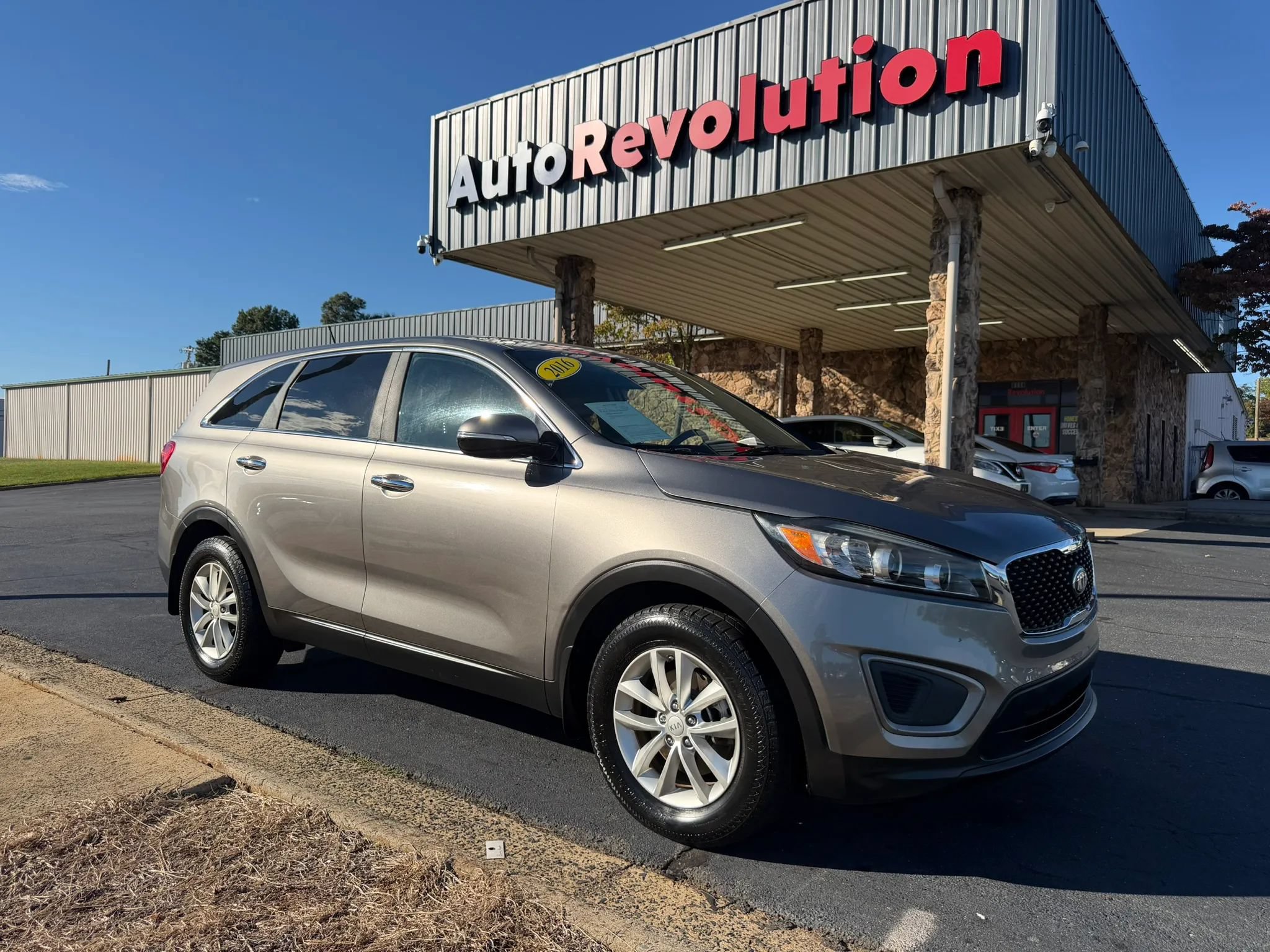 Used 2016 Kia Sorento L FWD image 1