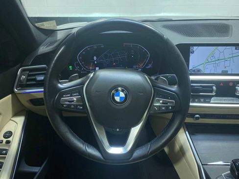 Used 2022 BMW 330i xDrive 330i xDrive w/ Driving Assistance Package image 15