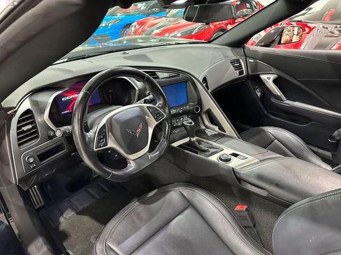 Used 2017 Chevrolet Corvette Stingray Coupe w/ 1LT RWD image 11