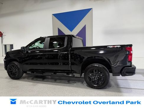 Used 2026 Chevrolet Silverado 1500 Custom w/ Turbomax Blackout Package AWD/4WD image 8