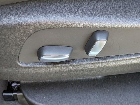 New 2025 Cadillac XT6 Luxury image 21