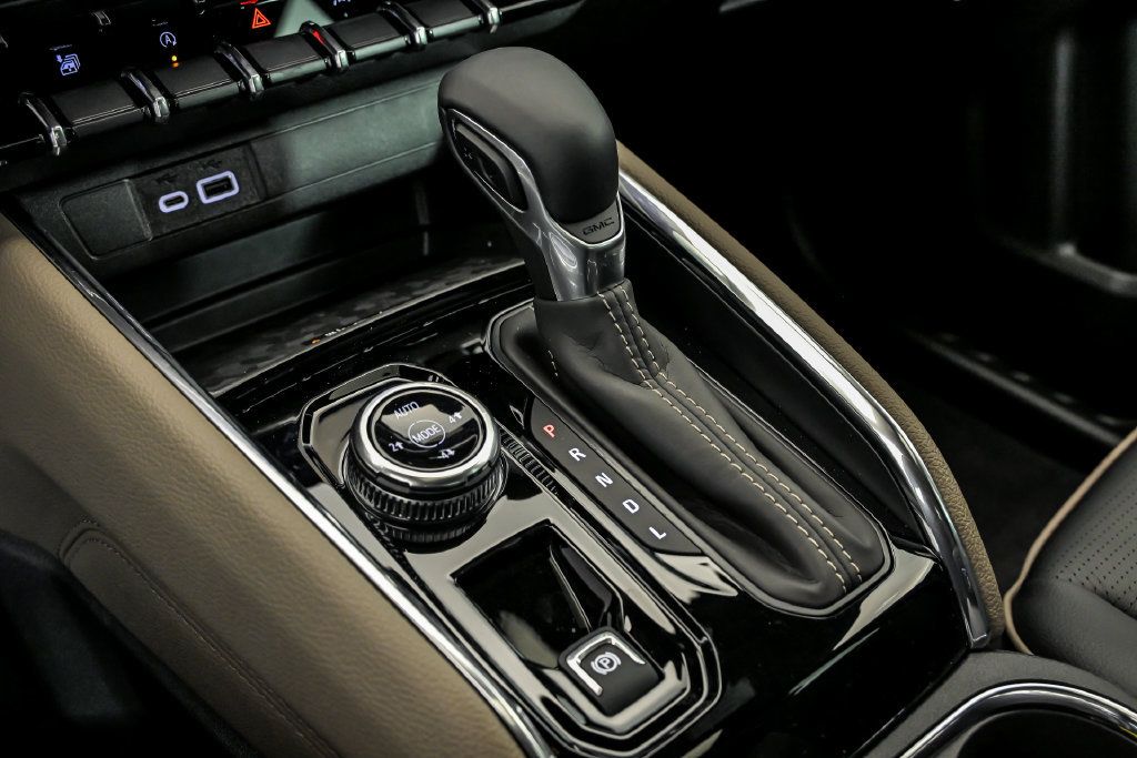 New 2026 GMC Canyon Denali AWD/4WD image 32