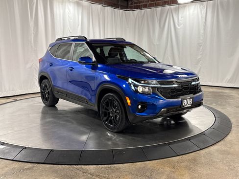 Certified 2025 Kia Seltos X-Line AWD/4WD image 10