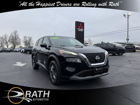 Used 2023 Nissan Rogue S image 1