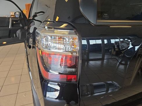 Used 2023 Toyota 4Runner SR5 Premium w/ Moonroof Package AWD/4WD image 30