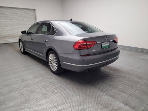 Used 2016 Volkswagen Passat 1.8T SE image 5