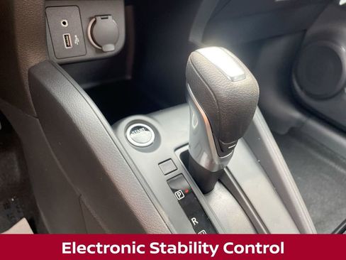 New 2025 Nissan Kicks Play S image 33