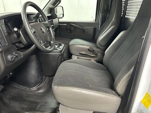 Used 2025 GMC Savana 2500 w/ Driver Convenience Package RWD image 11