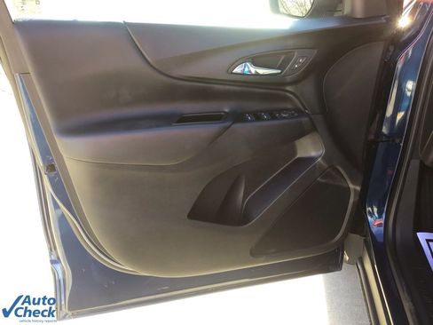 Used 2023 Chevrolet Equinox LT image 25