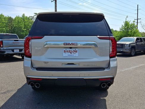 Used 2023 GMC Yukon Denali AWD/4WD image 5