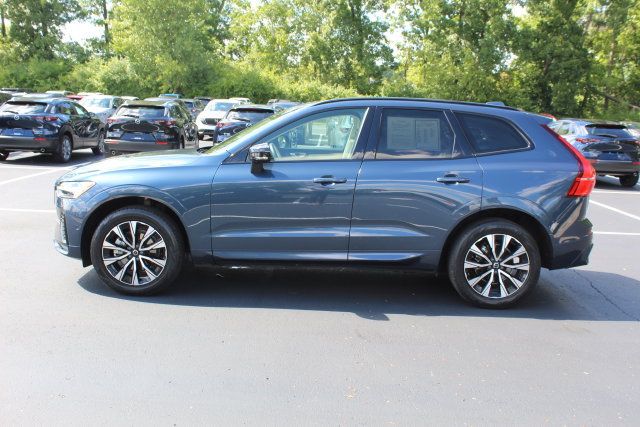 Certified 2024 Volvo XC60 B5 Plus w/ Climate Package AWD/4WD image 8