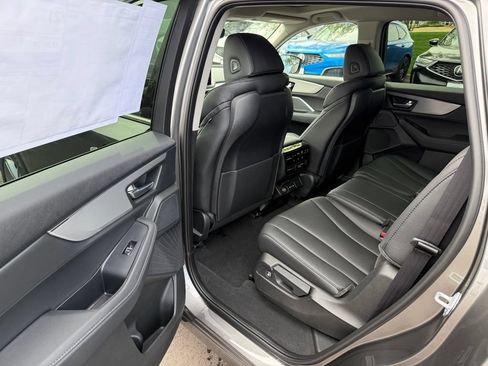 Used 2026 Acura MDX SH-AWD image 14