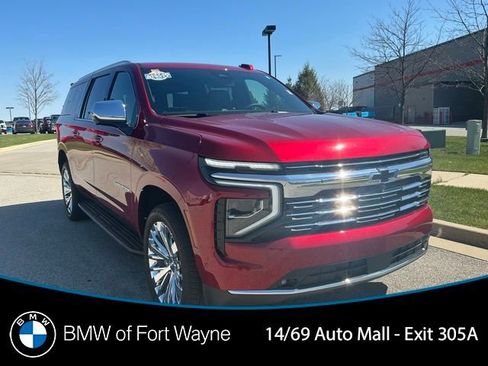 Used 2025 Chevrolet Suburban Premier AWD/4WD image 1