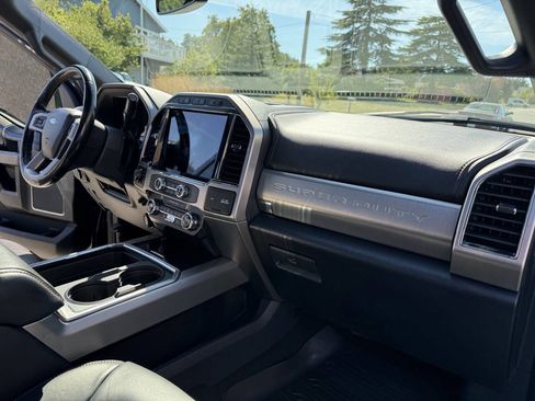 Used 2022 Ford F350 Platinum image 14