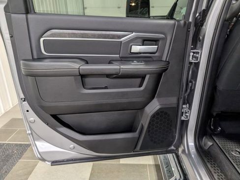 Used 2024 RAM 2500 Big Horn w/ Safety Group AWD/4WD image 9