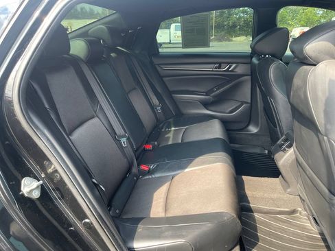 Used 2018 Honda Accord Sport image 21