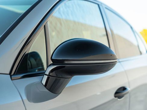 Used 2024 Porsche Cayenne S image 7