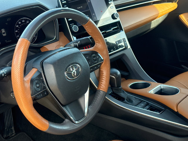 Used 2022 Toyota Avalon Limited w/ Advanced Safety Package FWD image 18