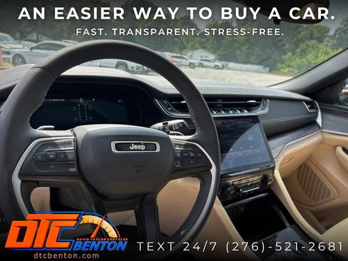 Used 2023 Jeep Grand Cherokee L Limited AWD/4WD image 10