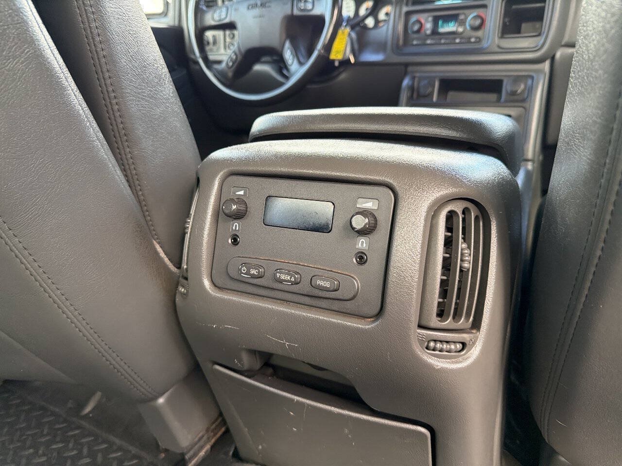 Used 2003 GMC Sierra 2500 SLT AWD/4WD image 35
