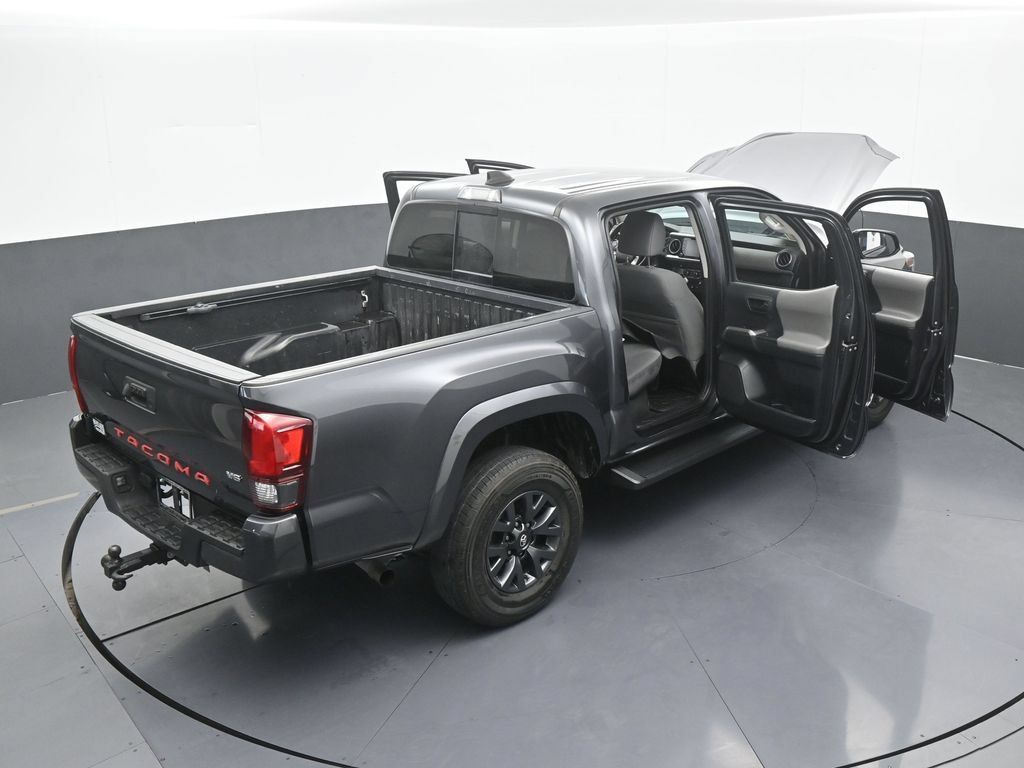 Used 2022 Toyota Tacoma SR5 w/ Technology Package RWD image 69