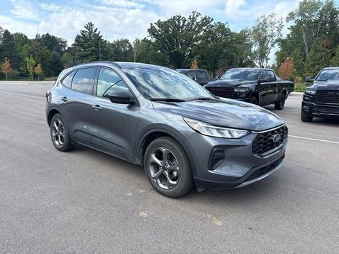 Used 2025 Ford Escape ST-Line FWD image 7